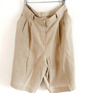 Vintage Women’s Tailored High Waisted Linen Blend Shorts